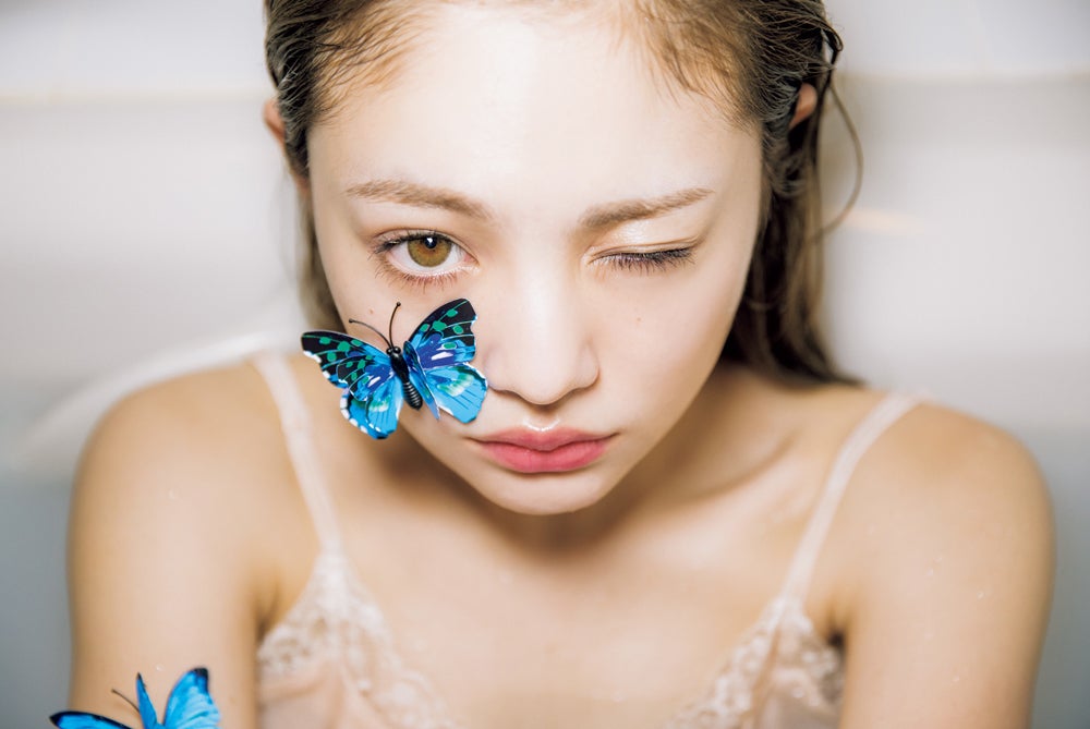 『吉木千沙都スタイルブック colorless』より（提供写真）