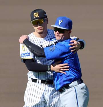 阪神 佐藤輝明がラストゲームで見せたライバルとの胸アツシーン 同期入団＆同学年の牧秀悟と惜別の