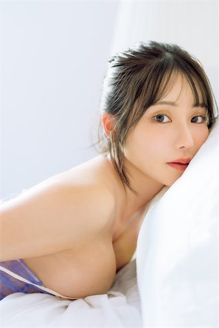 白百合女子大卒・新田妃奈、Hカップボディ披露「RIZINガール」の新たな魅力