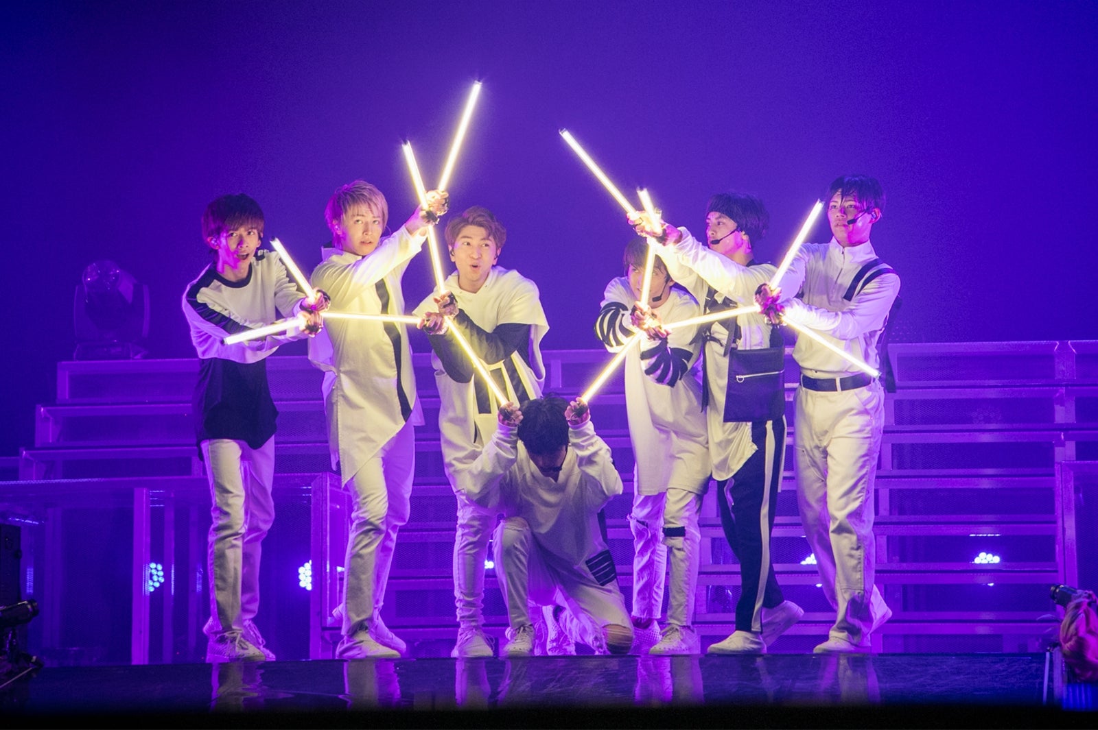 超特急／日本武道館公演より（写真提供：スターダストレコーズ）