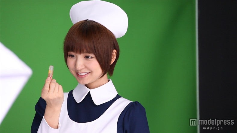 篠田麻里子／新CM「メンソレータムマリコ」篇メイキングショット