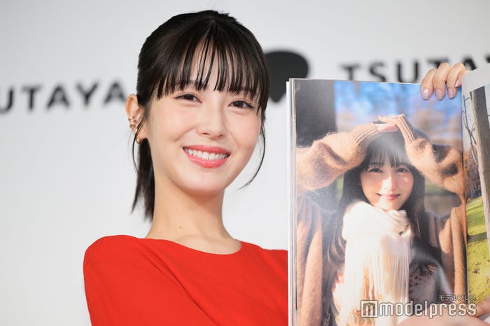 浜辺美波(C)モデルプレス