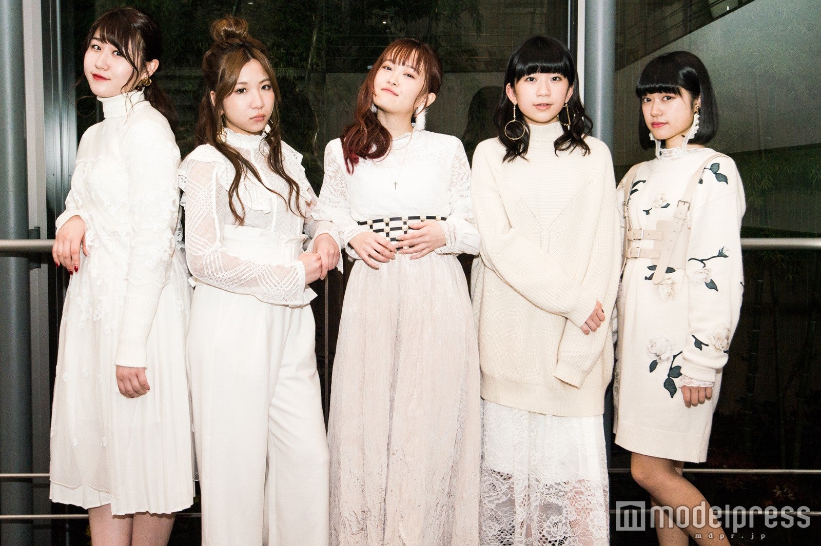 Little Glee Monster（左から）かれん、MAYU、芹奈、manaka、アサヒ（C）モデルプレス