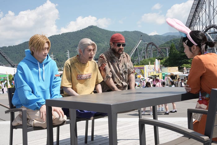 高橋文哉、目黒蓮、小手伸也(C)鈴木祐斗/集英社 (C)2026 映画「SAKAMOTO DAYS」製作委員会