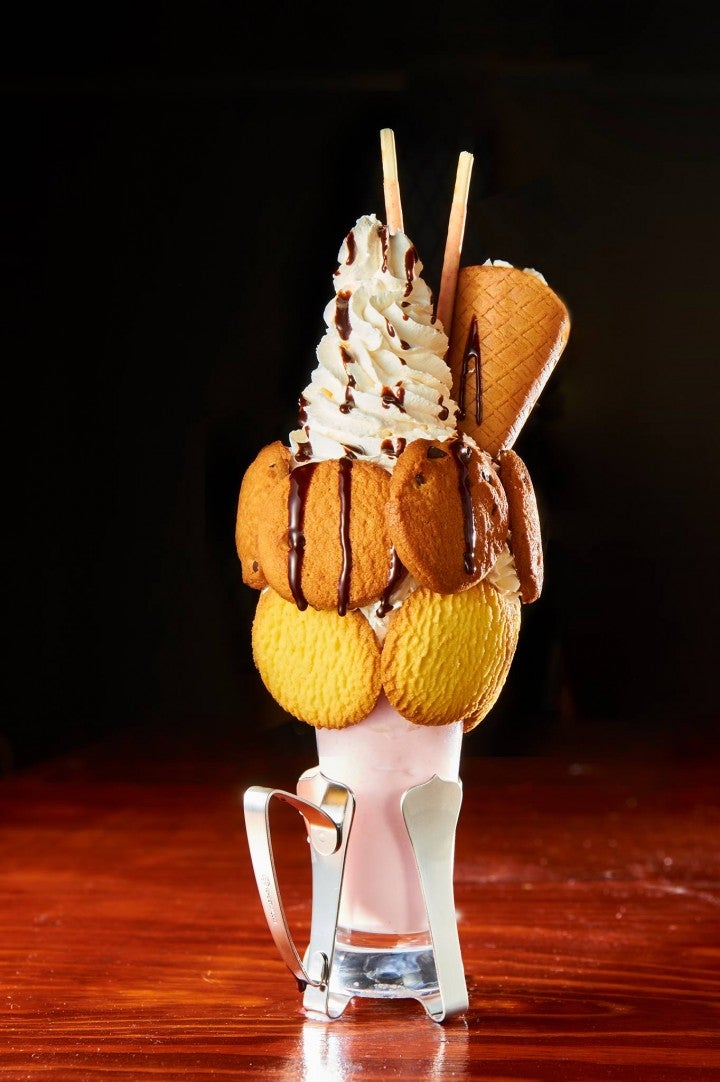 クレイジーシェイク1,200円、1,500円／画像提供：ハレバレPECORI SHINJUKU