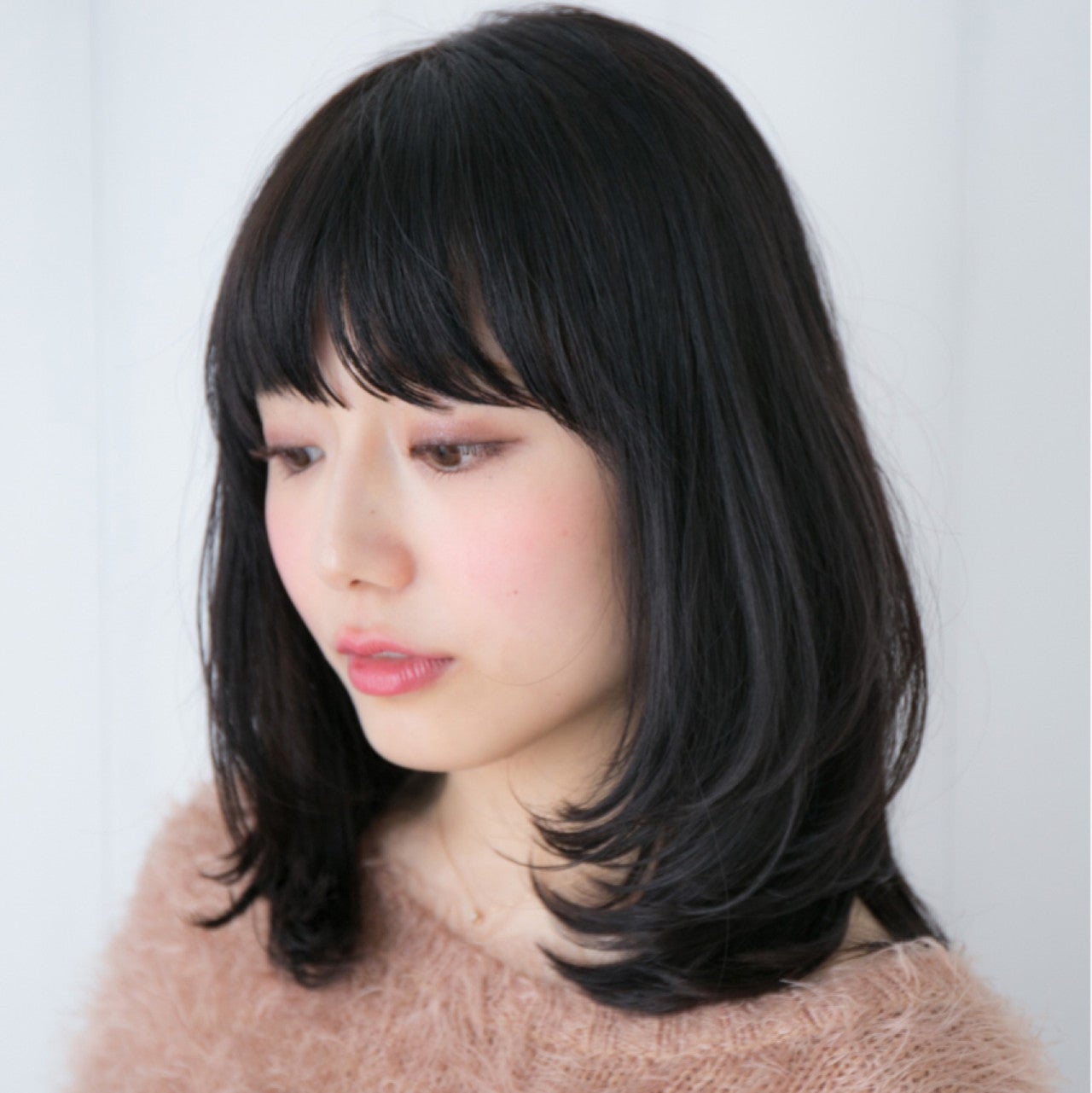 小顔見えヘア☆顔型と長さを押さえれば小顔美人になれる髪型に出会える!? モデルプレス