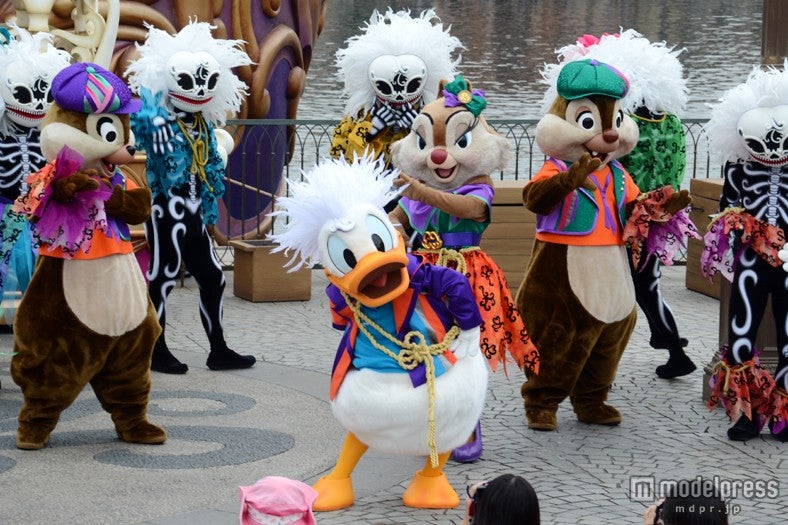 新プログラム「ウェルカム・スケルトン・フレンズ」／ドナルド