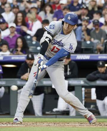大谷翔平は2打席連発ならず 第3打席は痛烈な一ゴロ→全力疾走の併殺阻止でフリーマンの犠飛呼ぶ ド軍はタッカーが27打席ぶり安打の勝ち越し二塁打