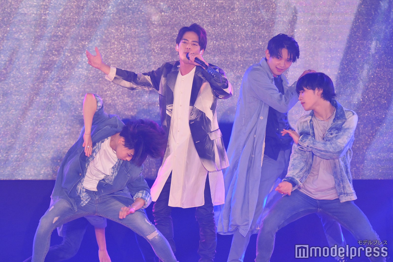 ソロデビュー10周年・中山優馬、2度目の「ガルアワ」出演 新曲「Squall」などメドレー披露で熱視線＜GirlsAward 2022 A／W＞