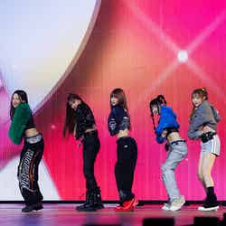 NewJeans 「2022 MAMA AWARDS」 （C）CJ ENM Co., Ltd, All Rights Reserved