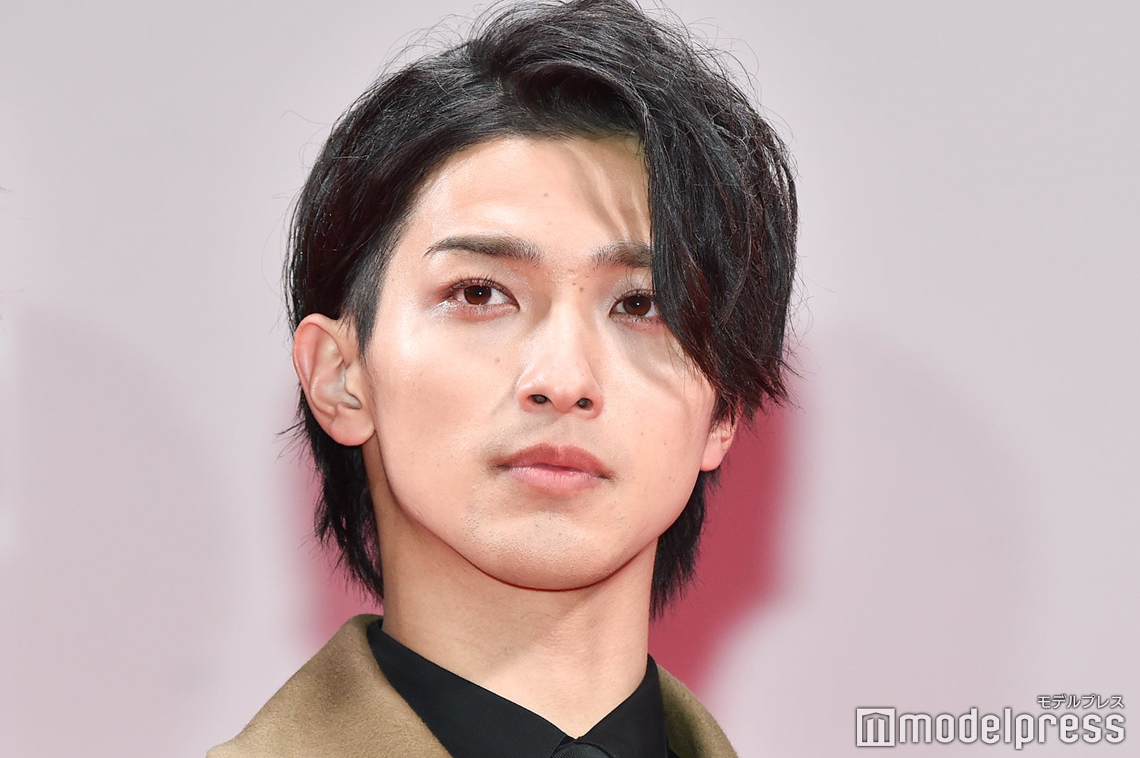 横浜流星、銀髪にした想い明かす「覚悟を持つことから始めた」＜嘘喰い＞