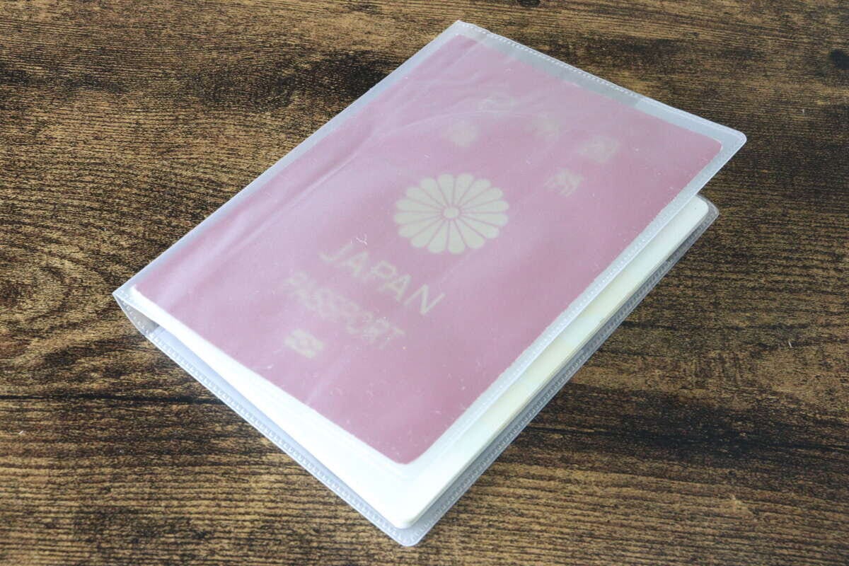 パスポートケース（半透明）　使用例