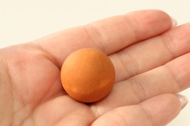 あぶらとりローラーPK 取り出したボール あぶらとりローラーPK 取り出したボール