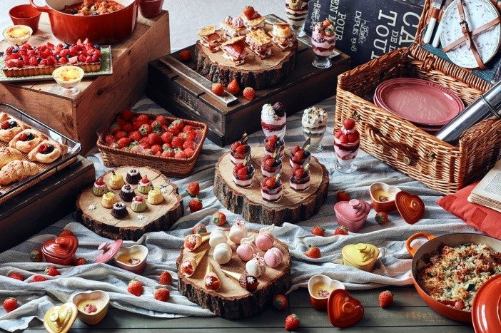 苺＆ランチブッフェ　森のストロベリーピクニック／画像提供：藤田観光