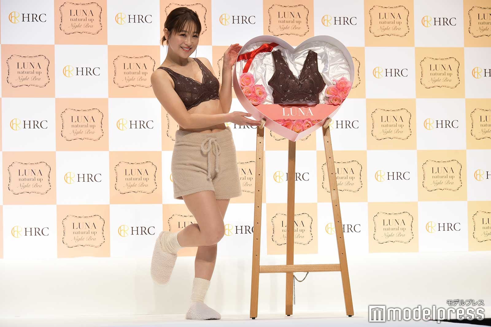 鈴木奈々 （C）モデルプレス