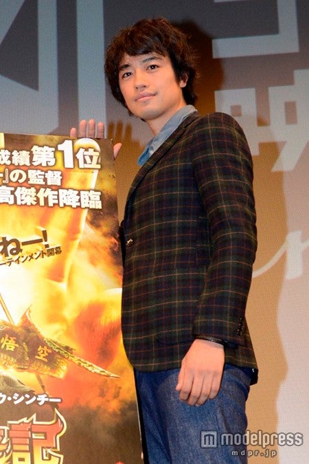 斎藤工が歌う「松たか子さんを意識」“アナ雪”にライバル心？