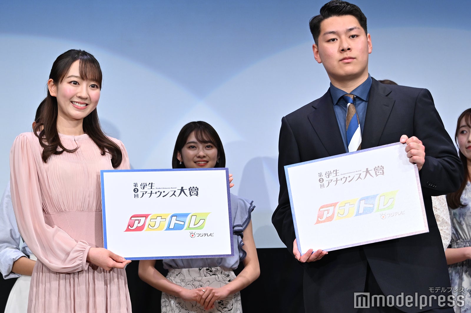 佐々木若葉さん、西中蓮さん （C）モデルプレス