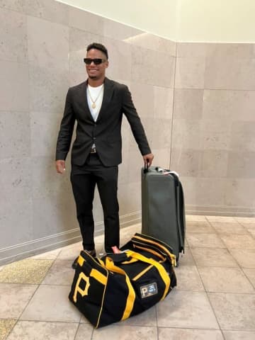 阪神 新外国人のモレッタが入国「チームの優勝に貢献できるように、100％でプレーします」キャンプは具志川スタート