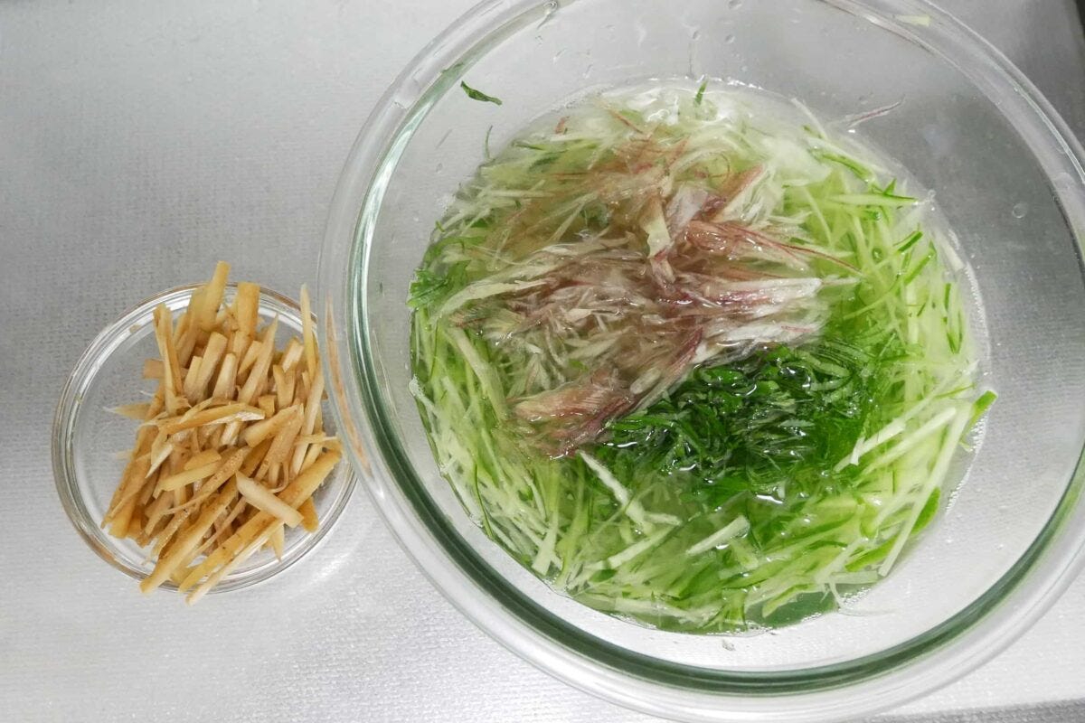 無限きゅうりサラダ
