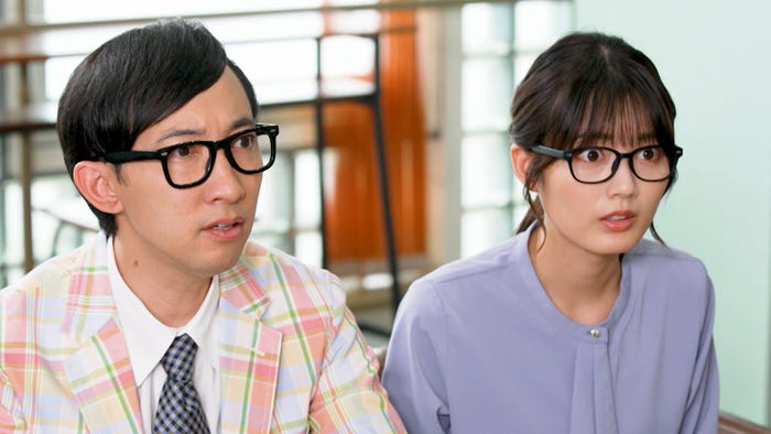 (左から)こがけん、西野七瀬(C)日本テレビ