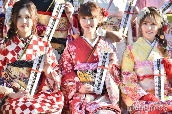 北川綾巴、荻野由佳、込山榛香/AKB48グループ成人式記念撮影会 (C)モデルプレス