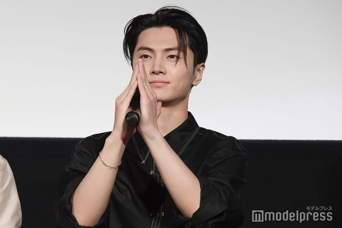 ファンに感謝するJAY(ジェイ)(C)モデルプレス