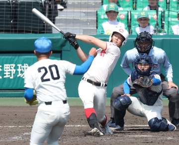 智弁学園が驚異の猛攻劇！序盤2イニングで8点先制される→五回までに9得点で試合をひっくり返す 甲子園が騒然