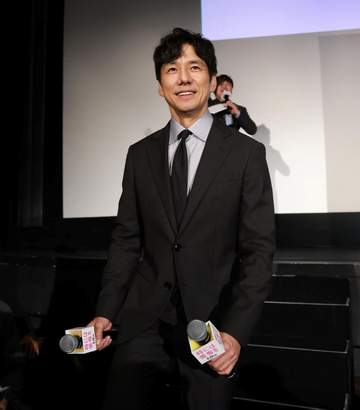 西島秀俊 観客から映画の思い聞き、舞台上で感極まる「胸がいっぱいです」