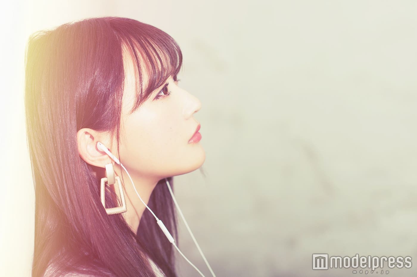 菅野結以(C)モデルプレス