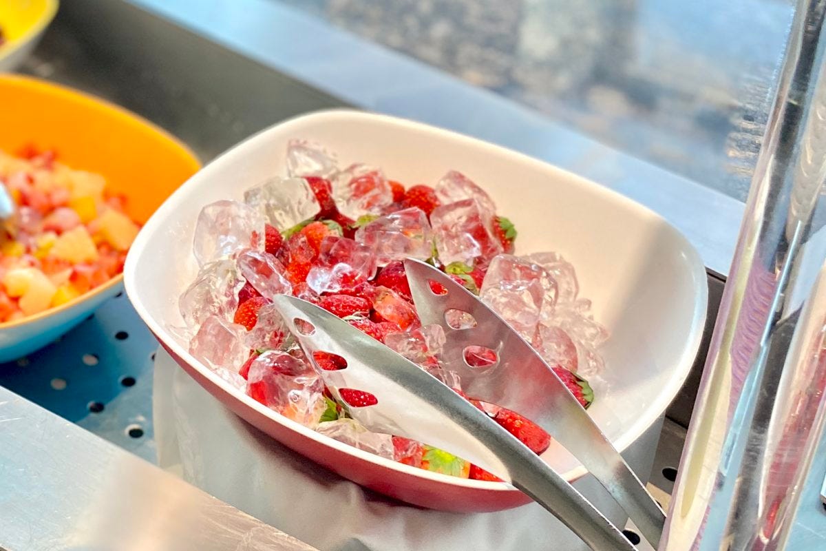 東京ベイ東急ホテル　ストロベリービュッフェ