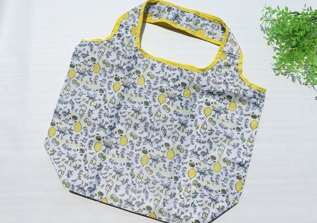 雑誌　ムック本　ムック　付録　人気　おすすめ　オススメ　宝島社　宝島　レビュー　便利　優秀　当たり　最高　2023　ディズニー　ディズニーグッズ　くまのプーさん　プーさん　保冷バッグ　大容量　ショッピングバッグ