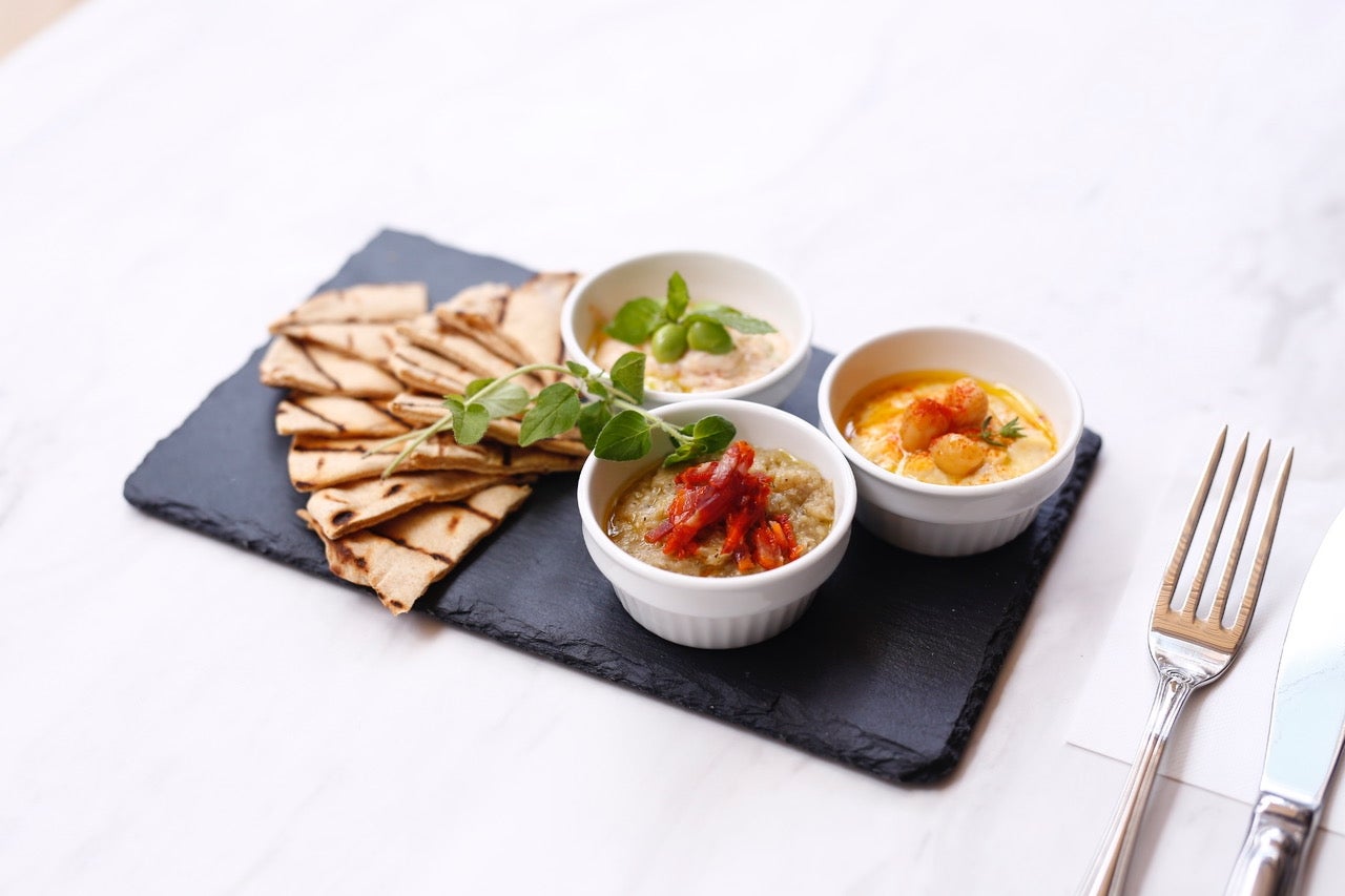 フムス３種／画像提供：CAFE GITANE