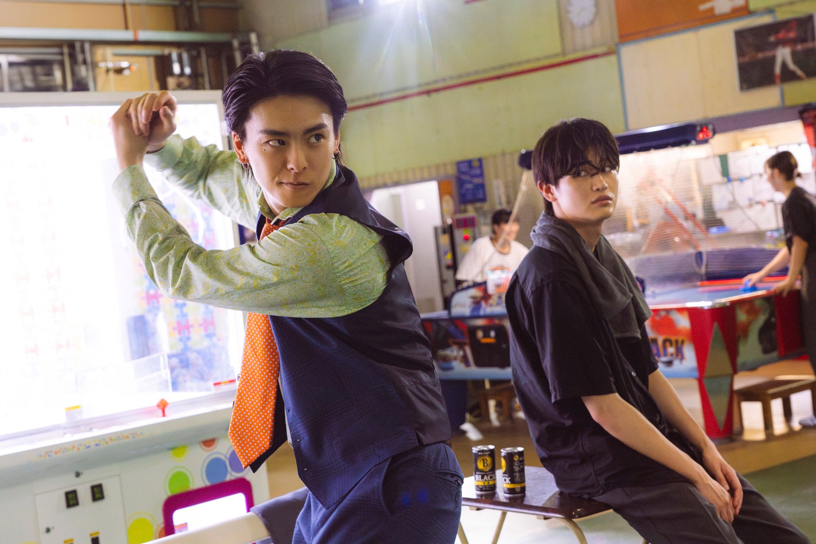 高野洸、西垣匠「顔に泥を塗る」最終話（C）テレビ朝日