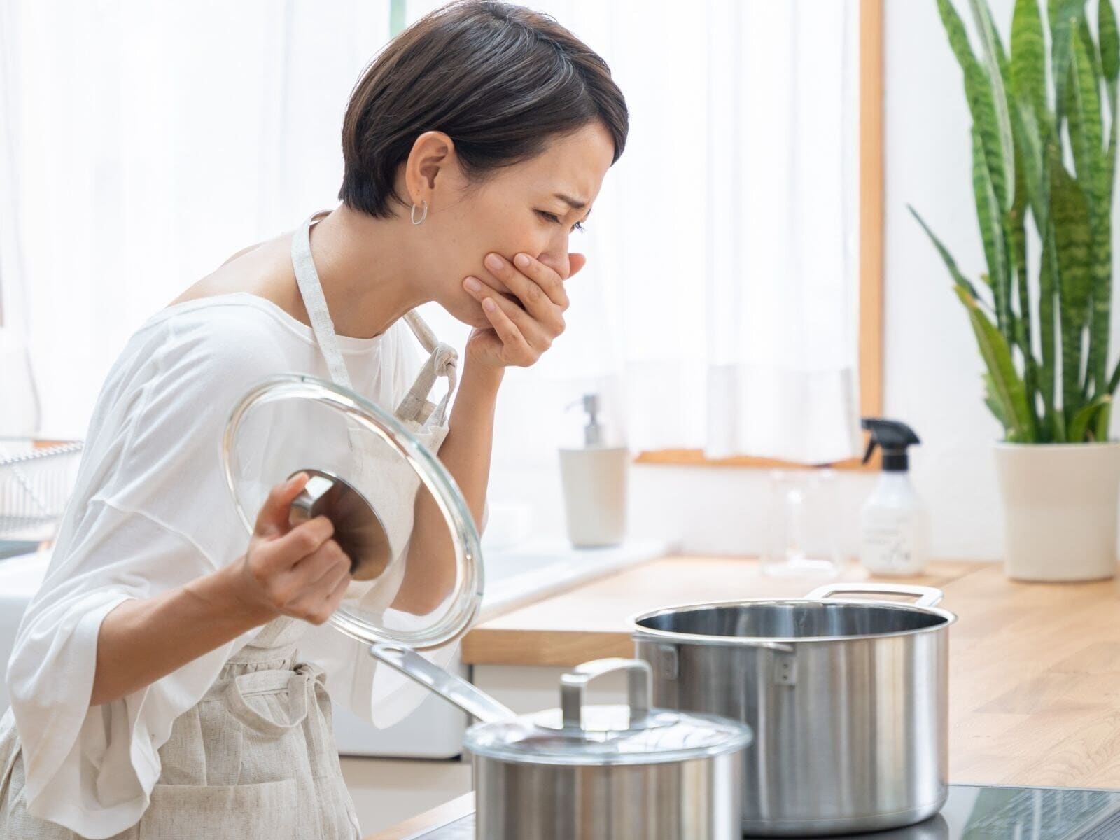 Q. 「一晩寝かせたカレーは、しっかり加熱しても危険」って本当ですか？【医師が回答】