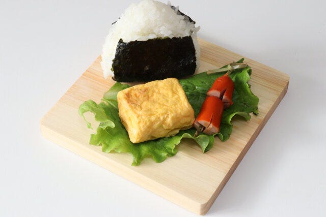 ダイソー　スタンダードプロダクツ　朝のまな板　朝食プレート