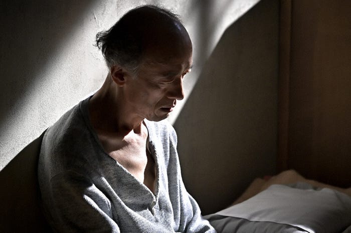 酒向芳「クジャクのダンス、誰が見た?」第1話(C)TBS