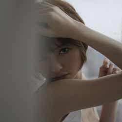 篠田麻里子/「IQUEEN Vol.10 篠田麻里子」(C)LPEI