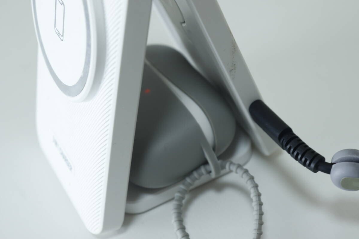 ダイソーのシリコーンケース（AirPods
