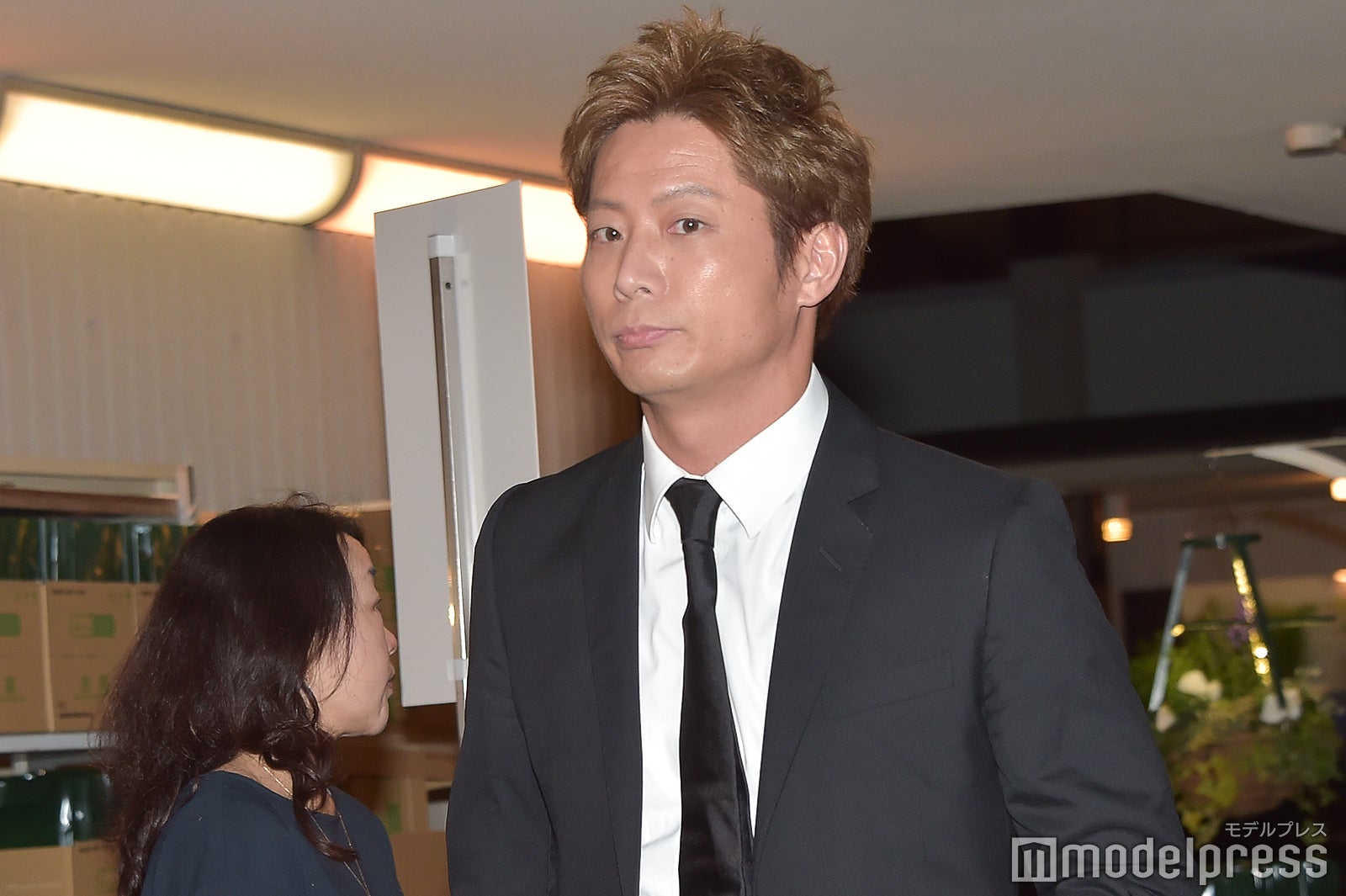 画像9/16) 黒木啓司さんが涙 “七夕ベイビー”誕生後初抱っこ