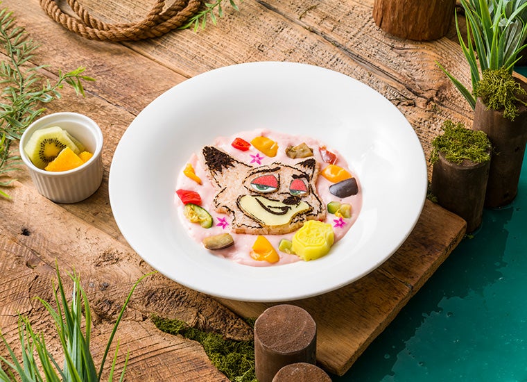 ＜ニック＞ビーツシチュー　　税込1,990円（C）Disney