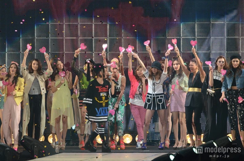 AI&人気モデルの豪華コラボが実現