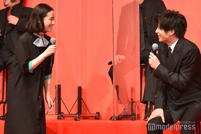 原田知世のネタバレ?発言に慌てる田中圭 (C)モデルプレス