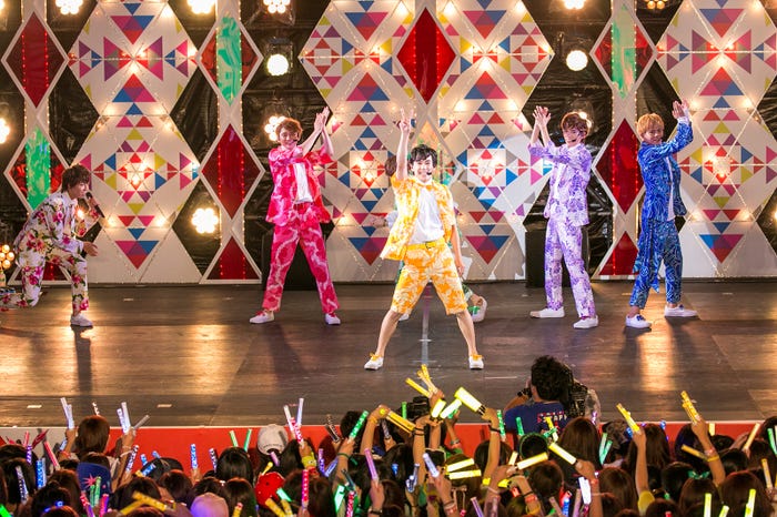 超特急/photo:米山三郎(SignaL)