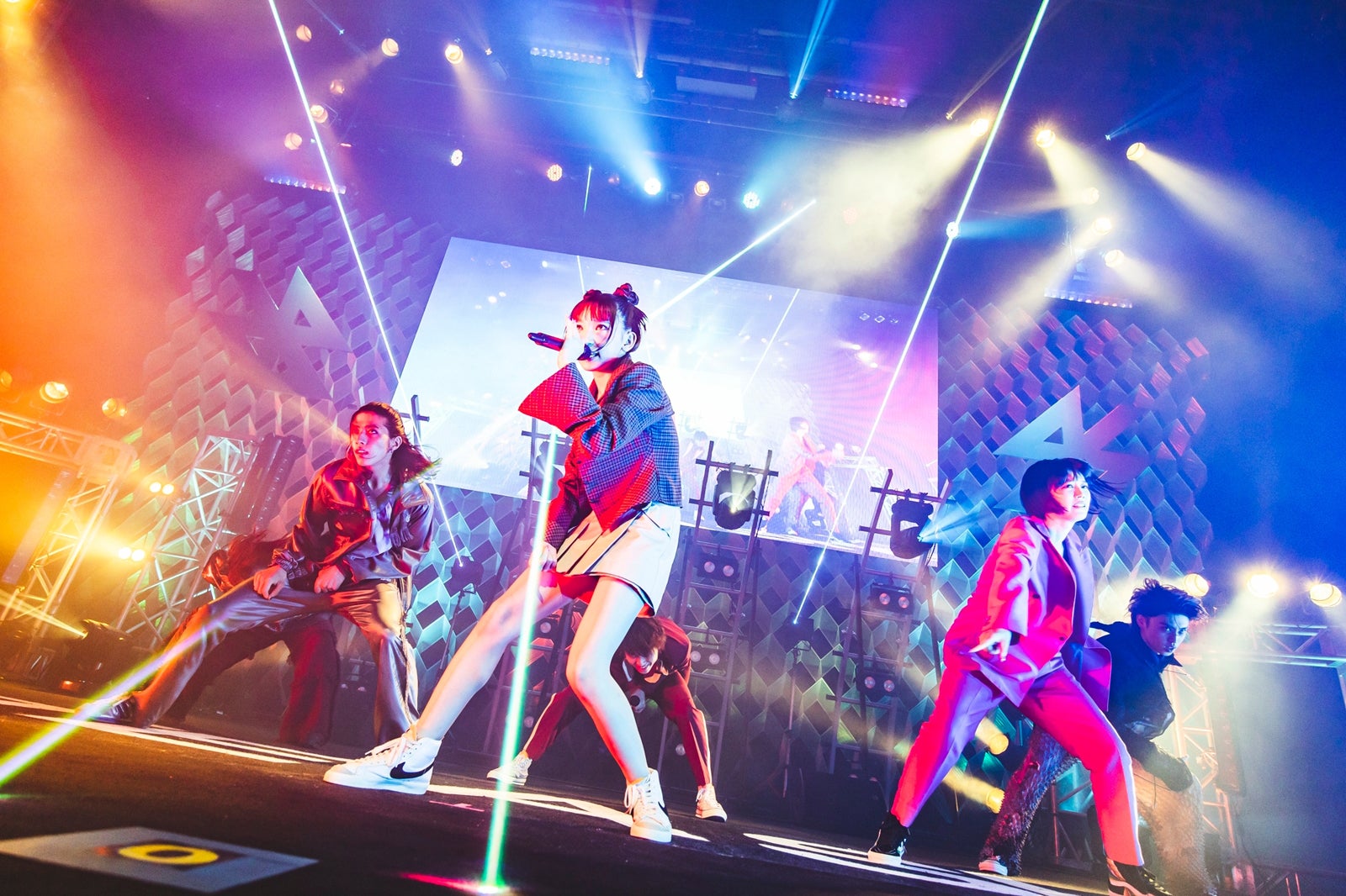 “第2のBiSH”BiTE A SHOCK、初のお披露目ライブで涙 ファンクラブ発足＆ファンネーム決定