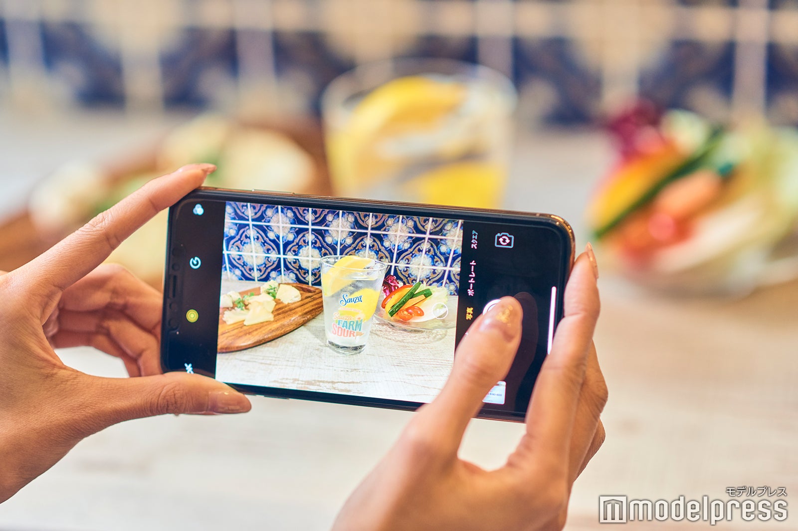 カラフルな食材が透けるグラスに注げばインスタ映えも◎（C）モデルプレス