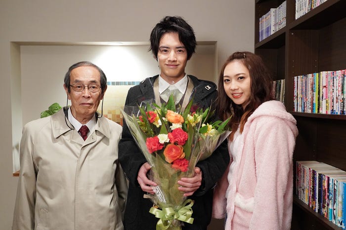 志賀廣太郎、赤楚衛二、木崎ゆりあ(C)日本テレビ