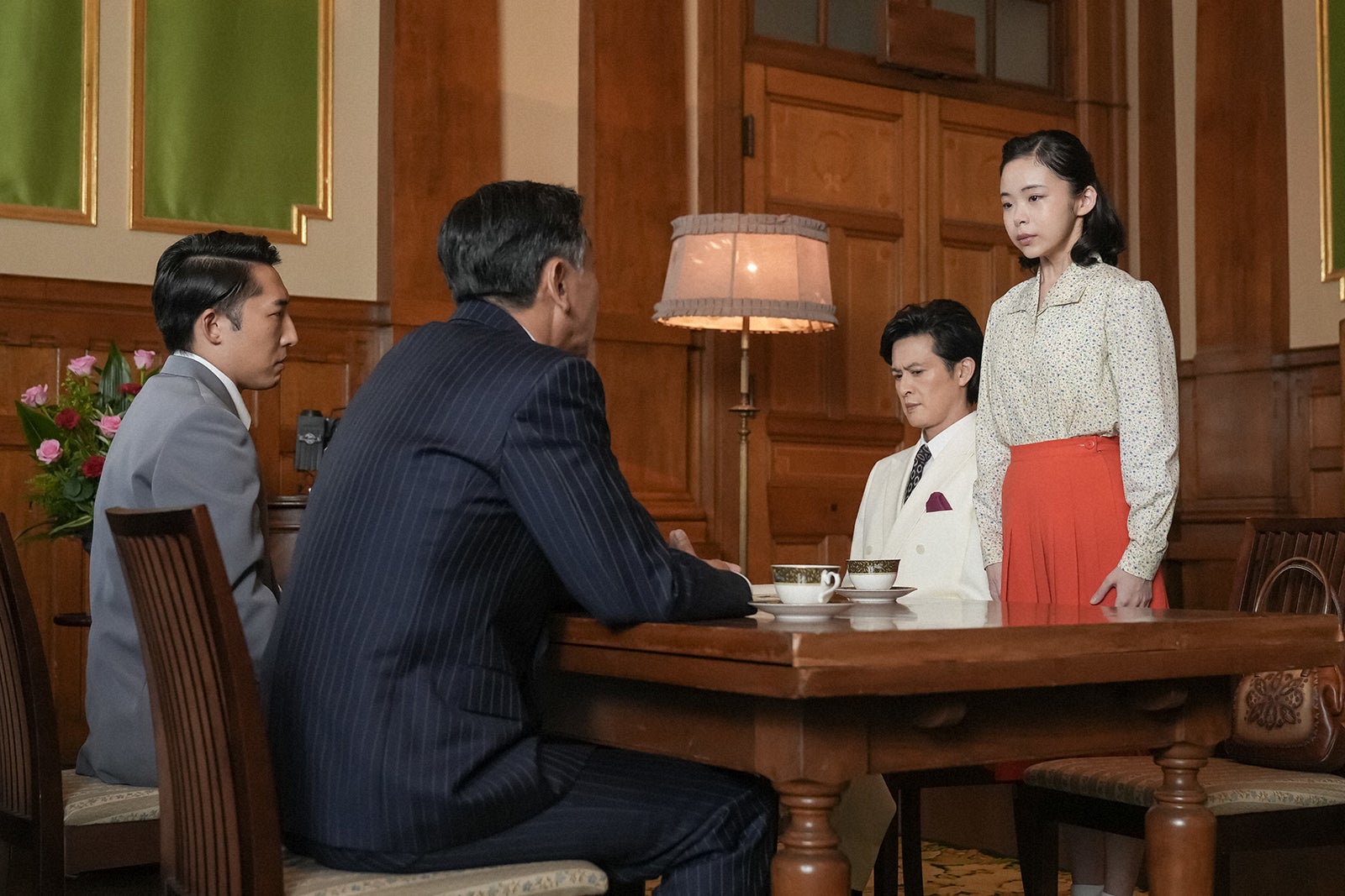 高阪勝之、利重剛、新納慎也、趣里「ブギウギ」第34話（C）NHK