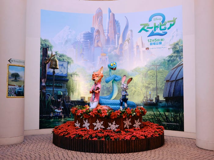 【舞浜】イクスピアリ「ズートピア2」装飾(C)2025 Disney Enterprises, Inc. All Rights Reserved.