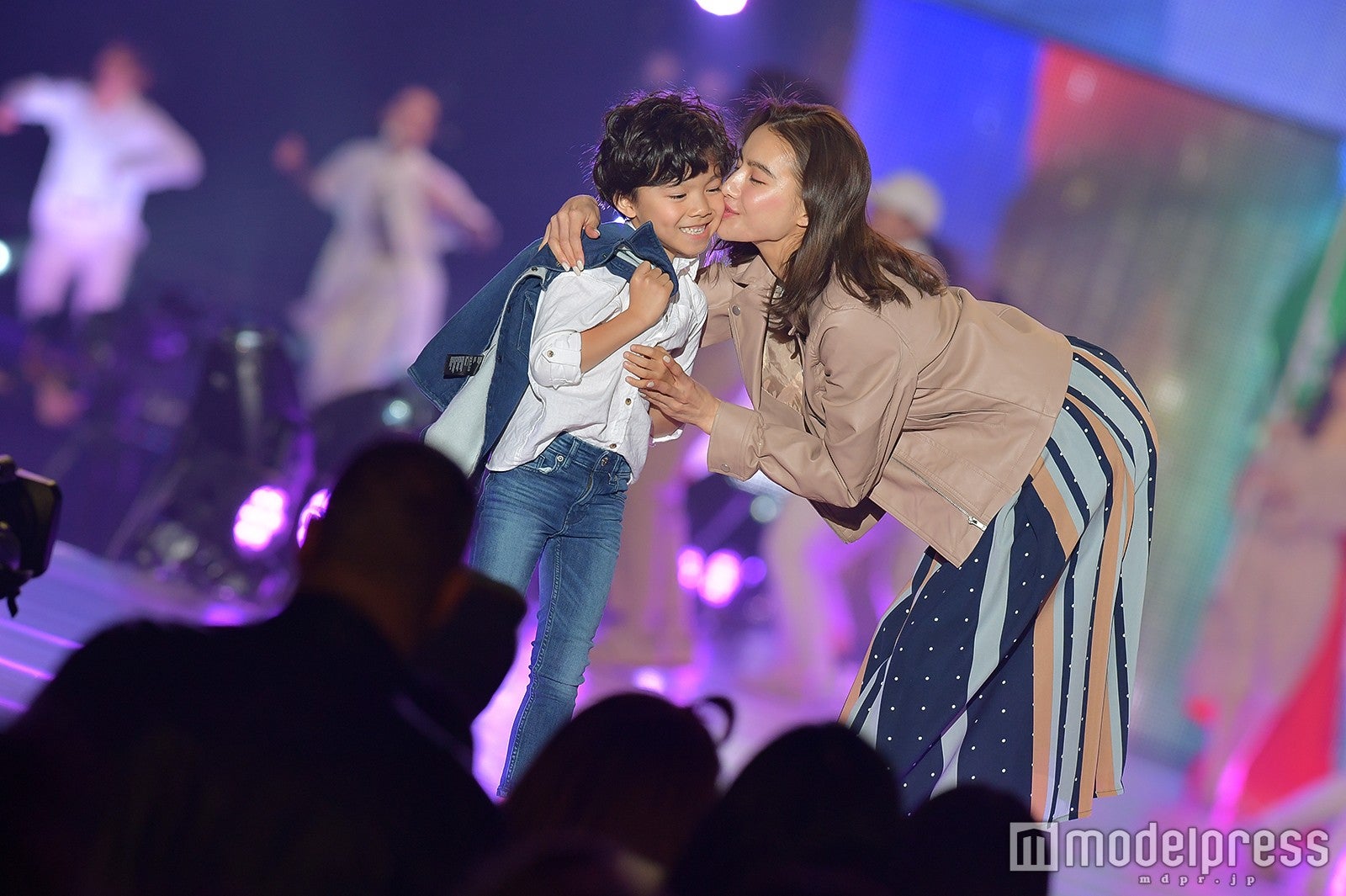 難波サキ親子（C）モデルプレス