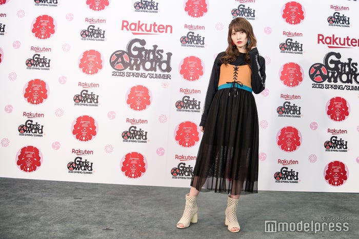 加藤史帆(C)モデルプレス